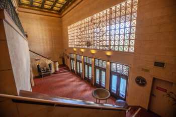 Alex Theatre, Glendale, Los Angeles: Greater Metropolitan Area: Entrance Lobby from Balcony stairs