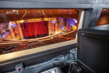 Alex Theatre, Glendale, Los Angeles: Greater Metropolitan Area: Projection Booth Followspot View
