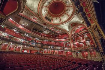 Bristol Hippodrome, United Kingdom: outside London: Auditorium from right