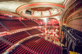 Bristol Hippodrome, United Kingdom: outside London: Upper Circle Slips view of Auditorium