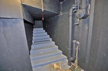 Earl Carroll Theatre, Hollywood, Los Angeles: Hollywood: Basement stairs cupboard
