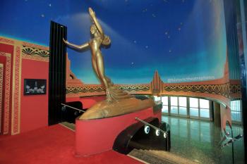 Earl Carroll Theatre, Hollywood, Los Angeles: Hollywood: Goddess of Neon and stairs from right (2)