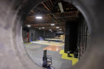 Earl Carroll Theatre, Hollywood, Los Angeles: Hollywood: Portal from dimmer room to Stage