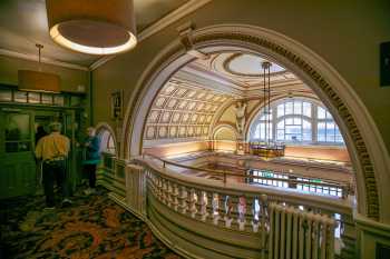King’s Theatre, Glasgow, United Kingdom: outside London: Overlooking main entrance lobby