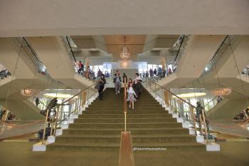 Los Angeles Music Center, Los Angeles: Downtown: Grand Staircase