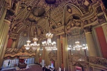 Los Angeles Theatre, Los Angeles: Downtown: Lobby from Mezzanine side