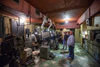 Los Angeles Theatre, Los Angeles: Downtown: Projection Booth From left side