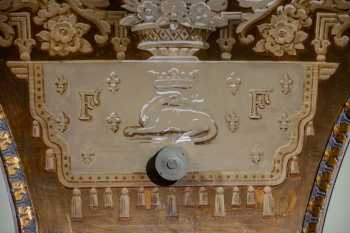 Orpheum Theatre, Los Angeles, Los Angeles: Downtown: Auditorium decoration featuring a salamander surmounted by a crown, located in the left and right rear of the auditorium at main floor level