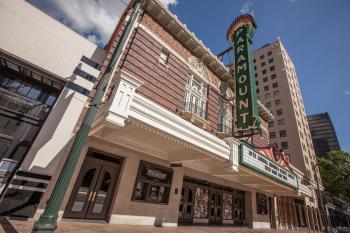 Paramount Theatre, Austin, Texas: Façade from sidewalk