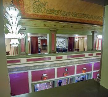 Paramount Theatre, Austin, Texas: Upper Lobby Walkway