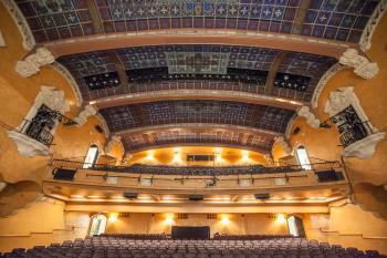 Pasadena Playhouse, Los Angeles: Greater Metropolitan Area: Auditorium from Orchestra Center