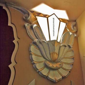 Saban Theatre, Beverly Hills, Los Angeles: Greater Metropolitan Area: Auditorium wall sconce