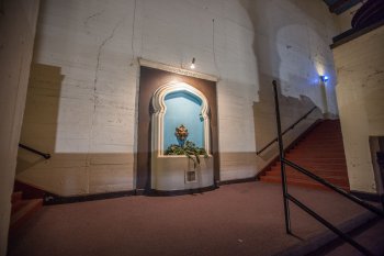 Shrine Auditorium, University Park, Los Angeles: Greater Metropolitan Area: Stair to Gallery