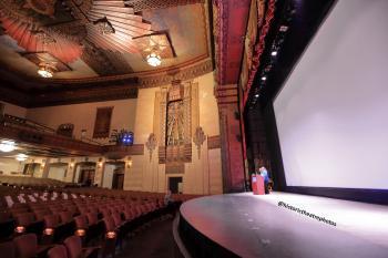 Warner Grand, San Pedro, Los Angeles: Greater Metropolitan Area: Auditorium at Apron
