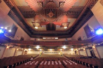 Warner Grand, San Pedro, Los Angeles: Greater Metropolitan Area: Auditorium from Orchestra front