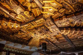 Warner Theatre, Huntington Park, Los Angeles: Greater Metropolitan Area: Ceiling Centerpiece Closeup