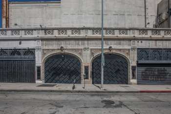 Warner Hollywood, Los Angeles: Hollywood: Wilcox Entrance